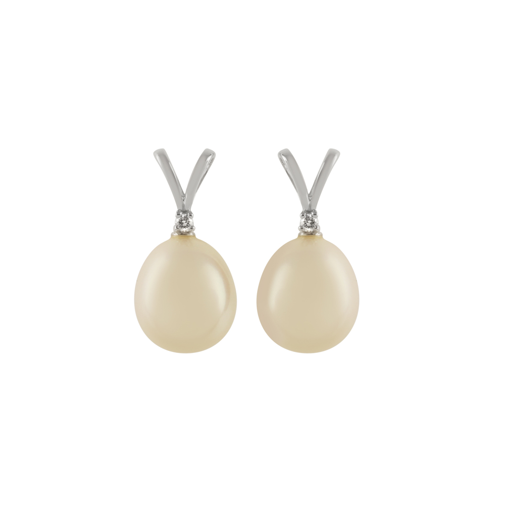 D142 Freshwater Pearl and Diamond Earring