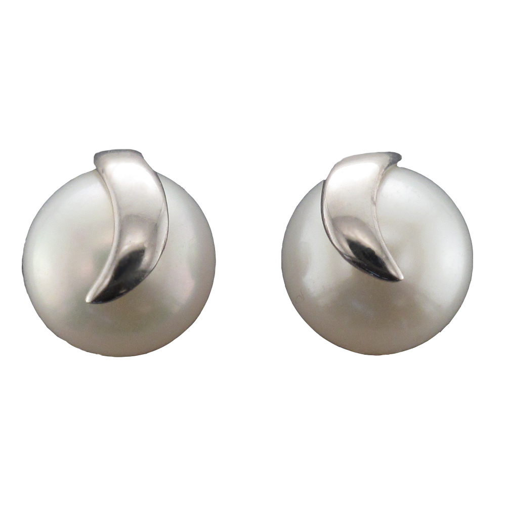 9CTW Freshwater Pearl Earring