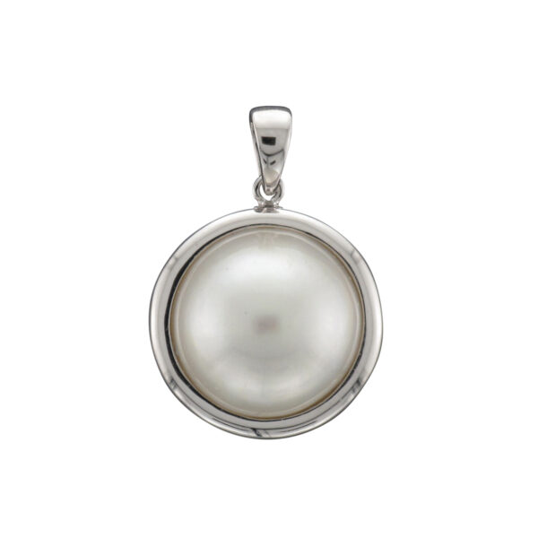 9CTW 13MM ROUND MABE PEARL PENDANT