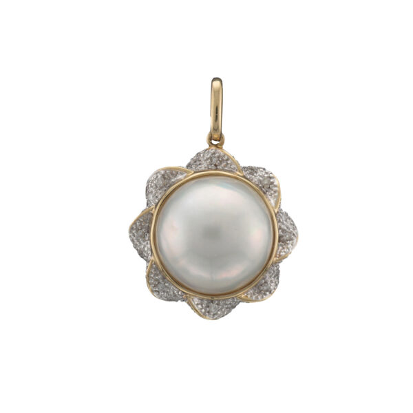 14CTY 0.112CT 14MM MABE PEARL & DIA PENDANT